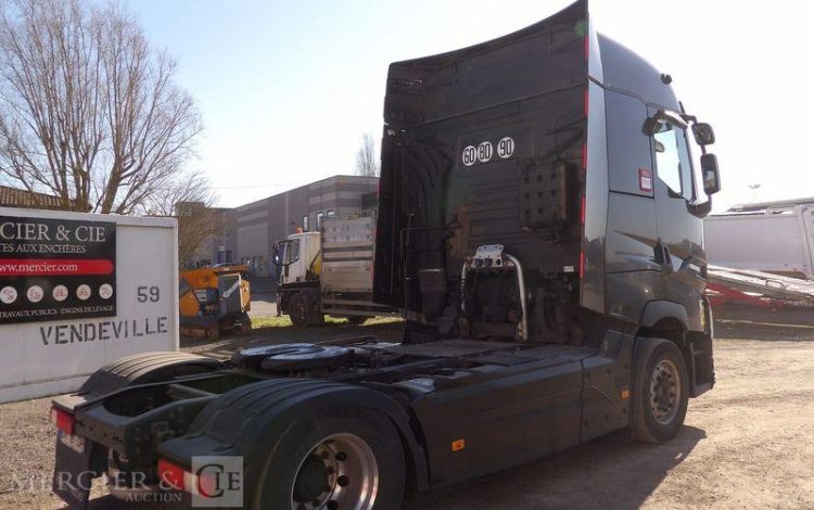RENAULT TRACTEUR ROUTIER T 520 COMFORT – DIESEL – 71306 KMS – ANN MARRON DH-191-CP