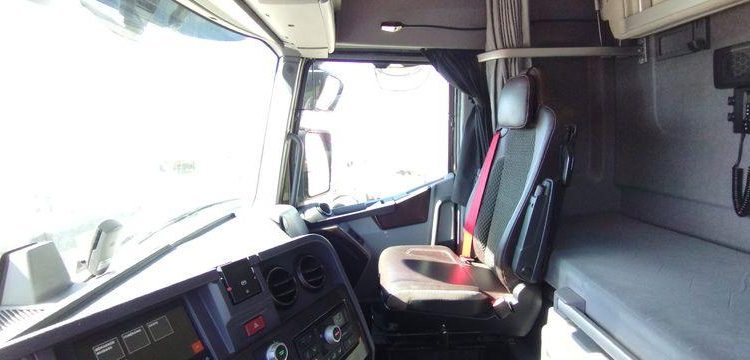 RENAULT TRACTEUR ROUTIER T 520 COMFORT – DIESEL – 71306 KMS – ANN MARRON DH-191-CP
