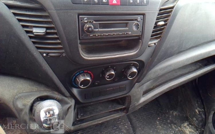 IVECO 35C13 BENNE SIMPLE CABINE COFFRE  DT-450-NR