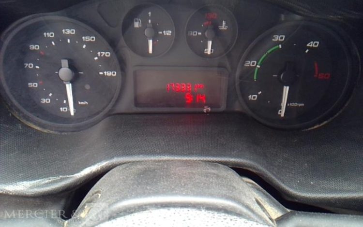 IVECO 35C13 BENNE SIMPLE CABINE COFFRE  DT-450-NR