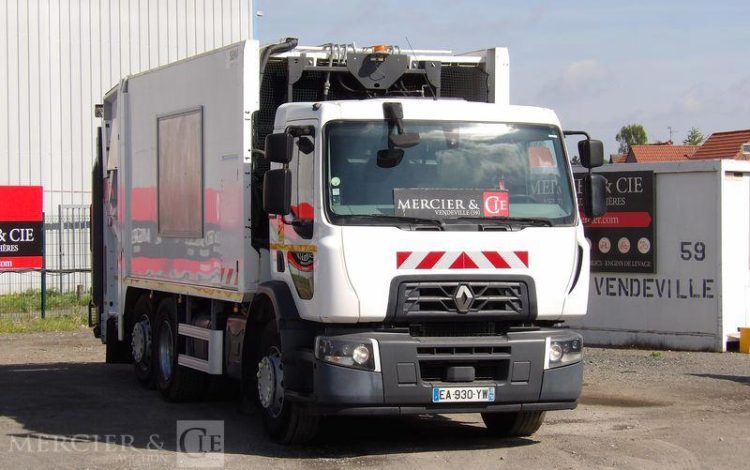 RENAULT CAMION POUBELLE D26 WIDE – DIESEL – 447 HEURES – 194653 KMS – ANNEE 2016 BLANC EA-930-YW