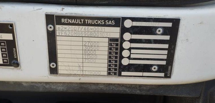 RENAULT CAMION POUBELLE D26 WIDE – DIESEL – 447 HEURES – 194653 KMS – ANNEE 2016 BLANC EA-930-YW