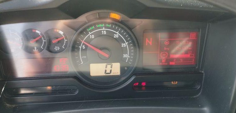RENAULT CAMION POUBELLE D26 WIDE – DIESEL – 447 HEURES – 194653 KMS – ANNEE 2016 BLANC EA-930-YW