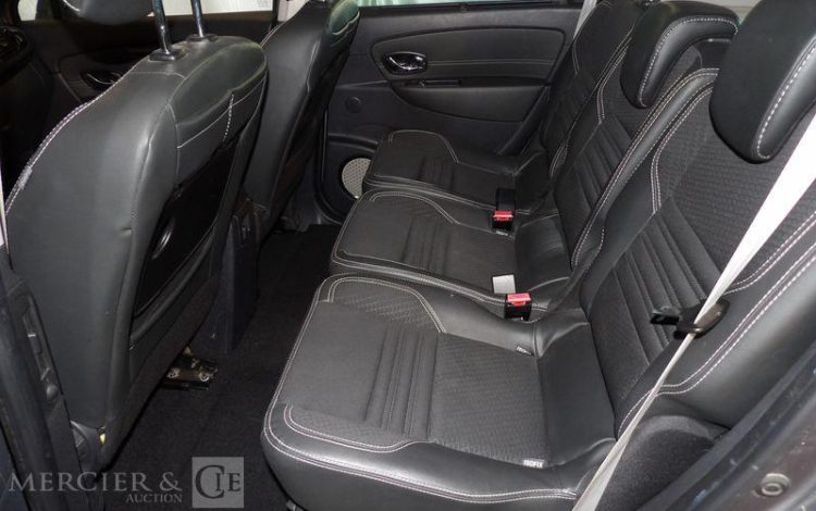RENAULT SCENIC 1,2 TCE 130CH ENERGY BOSE GRIS EF-371-BQ