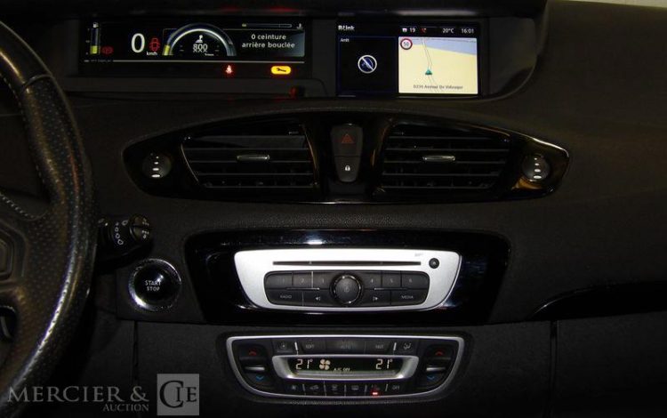 RENAULT SCENIC 1,2 TCE 130CH ENERGY BOSE GRIS EF-371-BQ