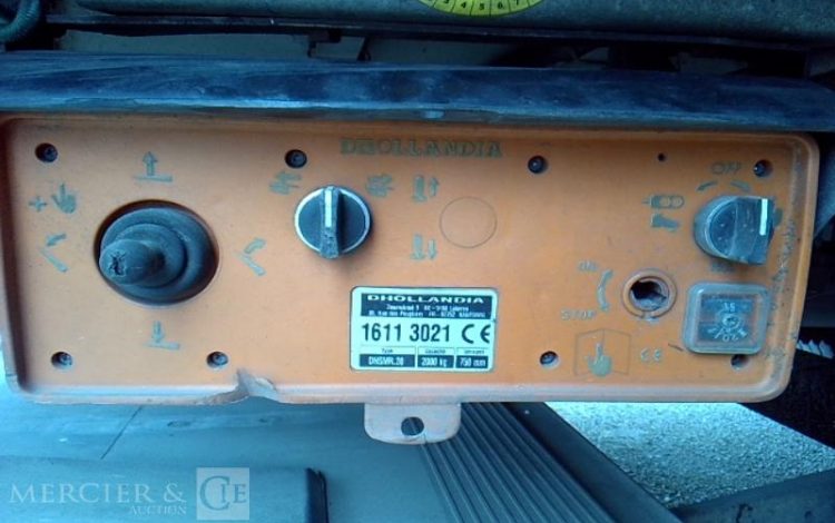 FRUEHAUF SEMI REMORQUE BACHE HAYON 3 ESSIEUX PTAC 38T GRIS EK-353-DL