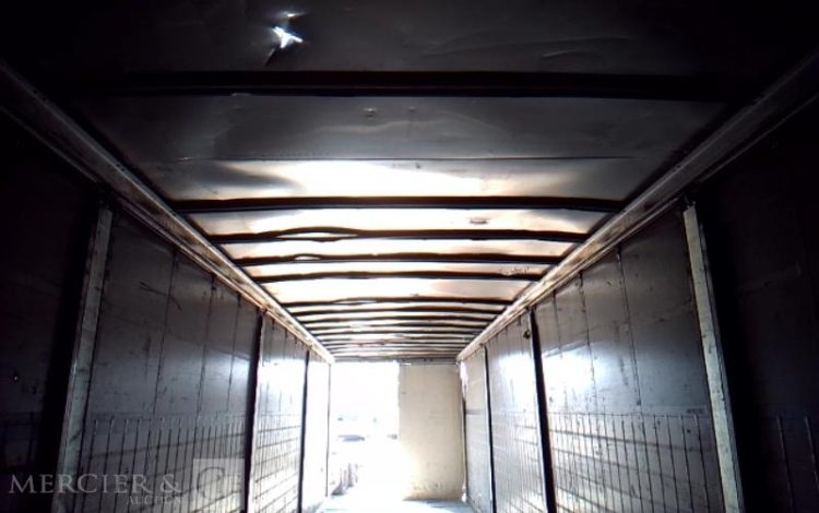 FRUEHAUF SEMI REMORQUE BACHE HAYON 3 ESSIEUX PTAC 38T GRIS EL-536-LL