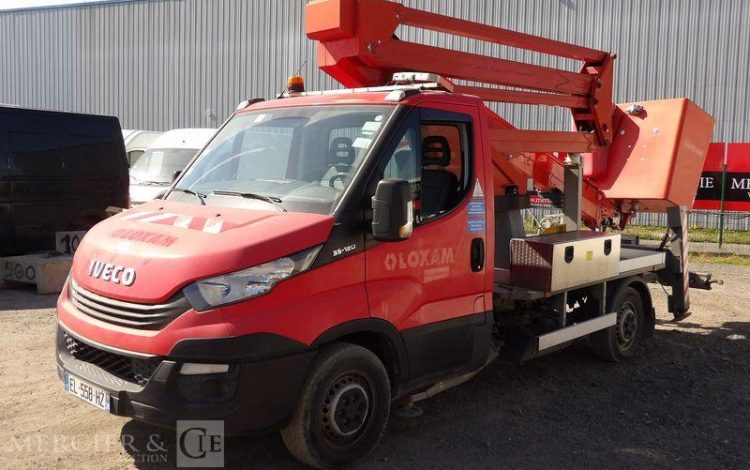 IVECO 35S12 AVEC NACELLE COMET ESK18/2/7,5HQ  EL-558-HZ