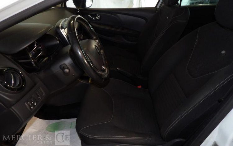 RENAULT CLIO 0,9 TCE 90CH ENERGY LIMITED  EM-936-RN
