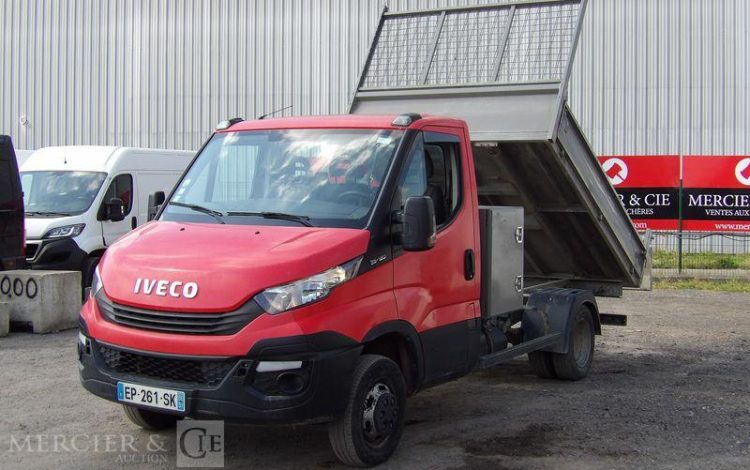 IVECO 35C12 BENNE SIMPLE CABINE COFFRE  EP-261-SK