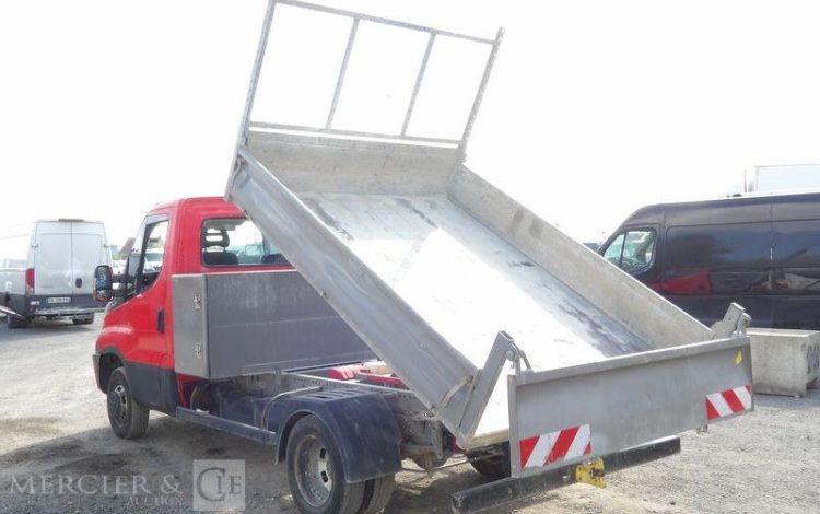 IVECO 35C12 BENNE SIMPLE CABINE COFFRE  EP-261-SK