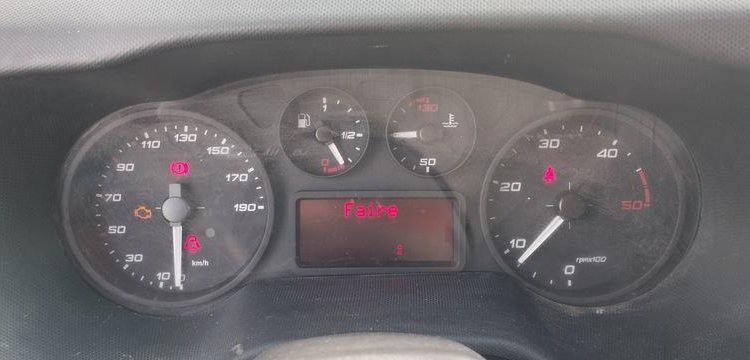 IVECO 35C12 BENNE SIMPLE CABINE COFFRE  EP-261-SK