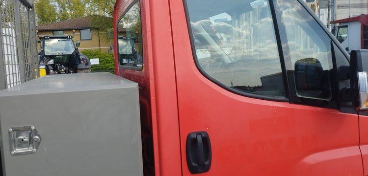 IVECO 35C12 BENNE SIMPLE CABINE COFFRE  EP-261-SK