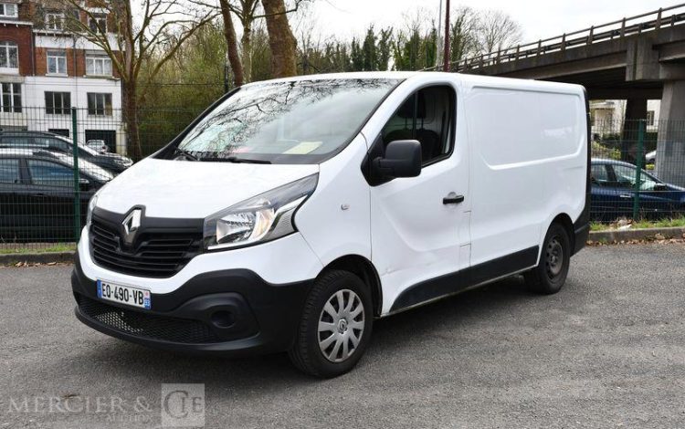 RENAULT TRAFIC FOURGON 1.6 DCI 95 L1H1 GRAND-CONFORT BLANC EQ-490-VB