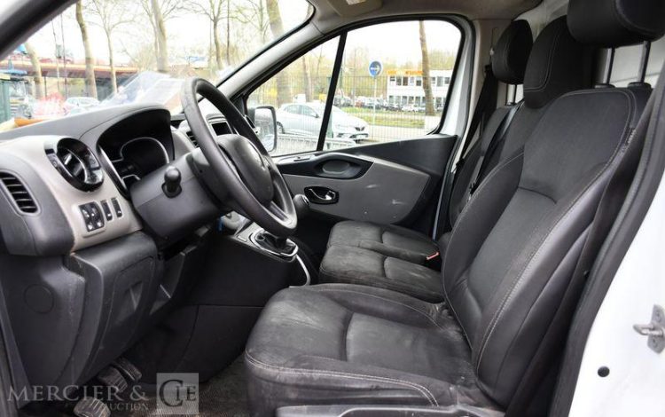 RENAULT TRAFIC FOURGON 1.6 DCI 95 L1H1 GRAND-CONFORT BLANC EQ-490-VB