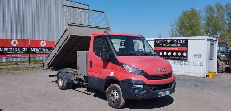IVECO 35C12 BENNE SIMPLE CABINE COFFRE NON ROULANT  ER-583-XA