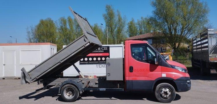 IVECO 35C12 BENNE SIMPLE CABINE COFFRE NON ROULANT  ER-583-XA