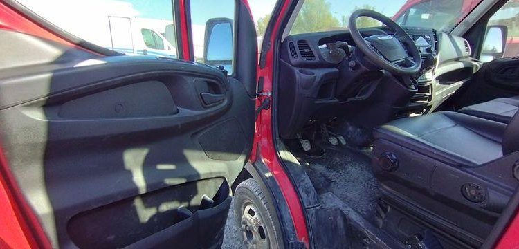 IVECO 35C12 BENNE SIMPLE CABINE COFFRE NON ROULANT  ER-583-XA
