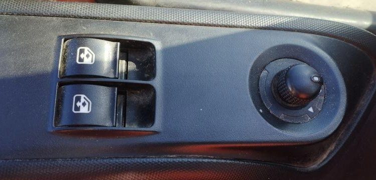 IVECO 35C12 BENNE SIMPLE CABINE COFFRE NON ROULANT  ER-583-XA