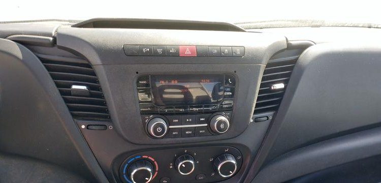 IVECO 35C12 BENNE SIMPLE CABINE COFFRE NON ROULANT  ER-583-XA