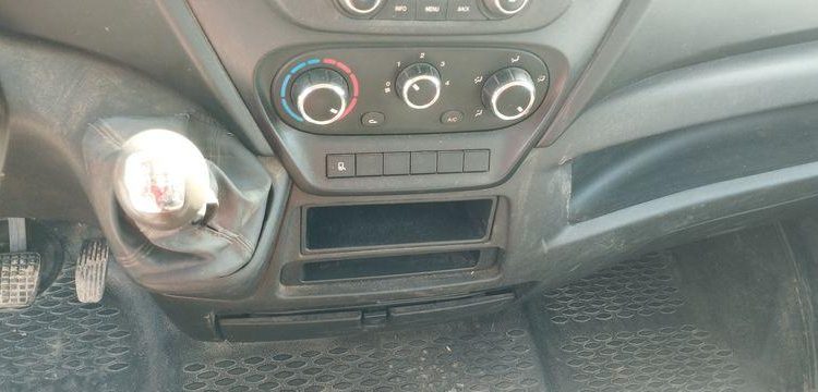 IVECO 35C12 BENNE SIMPLE CABINE COFFRE NON ROULANT  ER-583-XA
