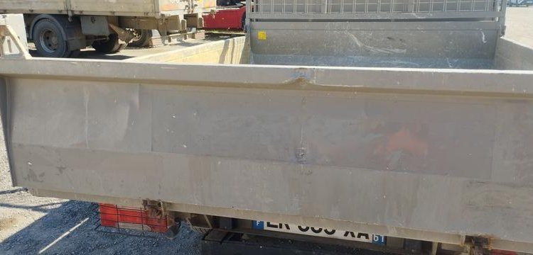 IVECO 35C12 BENNE SIMPLE CABINE COFFRE NON ROULANT  ER-583-XA