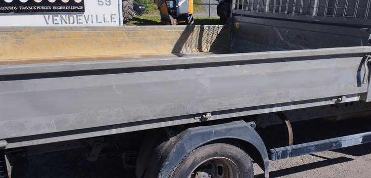 IVECO 35C12 BENNE SIMPLE CABINE COFFRE NON ROULANT  ER-583-XA