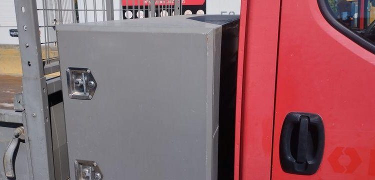 IVECO 35C12 BENNE SIMPLE CABINE COFFRE NON ROULANT  ER-583-XA