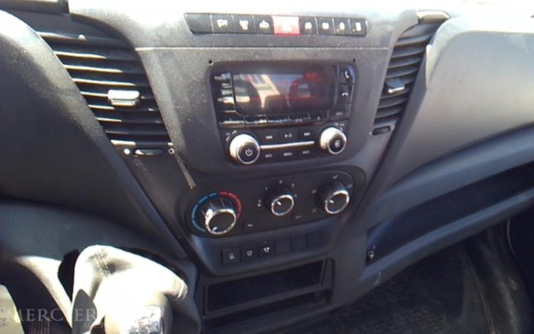 IVECO 35C12 BENNE SIMPLE CABINE COFFRE – NON ROULANT  ES-355-BH