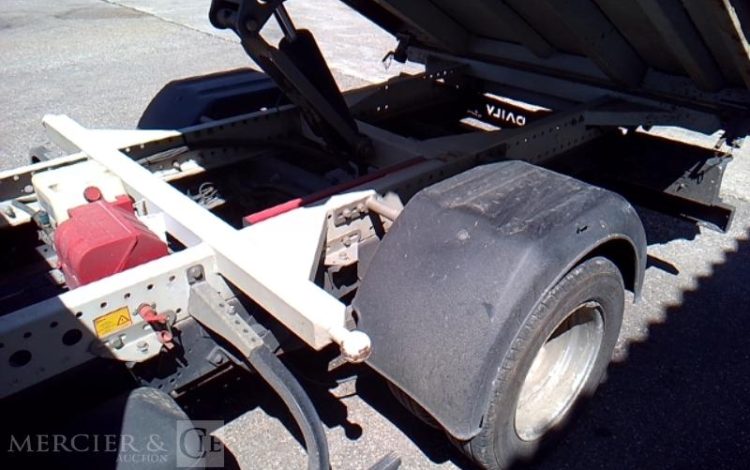 IVECO 35C12 BENNE SIMPLE CABINE COFFRE – NON ROULANT  ES-355-BH
