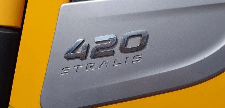 IVECO STRALIS 420 DEPANNEUSE AVEC TREUIL COME UP HV15 – DIESEL – 270759 KMS – ANNEE 20 JAUNE ES-531-RS