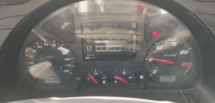 IVECO STRALIS 420 DEPANNEUSE AVEC TREUIL COME UP HV15 – DIESEL – 270759 KMS – ANNEE 20 JAUNE ES-531-RS