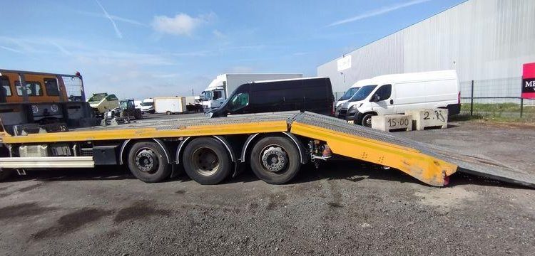 IVECO STRALIS 420 DEPANNEUSE AVEC TREUIL COME UP HV15 – DIESEL – 270759 KMS – ANNEE 20 JAUNE ES-531-RS