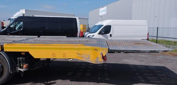 IVECO STRALIS 420 DEPANNEUSE AVEC TREUIL COME UP HV15 – DIESEL – 270759 KMS – ANNEE 20 JAUNE ES-531-RS