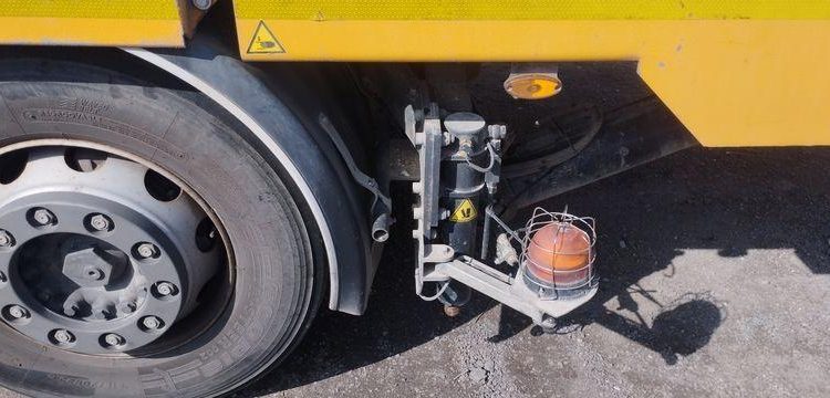 IVECO STRALIS 420 DEPANNEUSE AVEC TREUIL COME UP HV15 – DIESEL – 270759 KMS – ANNEE 20 JAUNE ES-531-RS