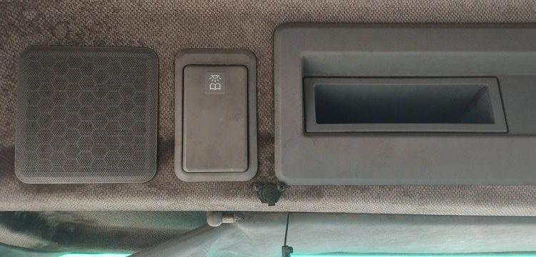 MERCEDES CAMION PLATEAU AVEC GRUE AUXILIAIRE FASSI F190,22 – DIESEL – 770662 KMS BLANC/BLEU EW-921-HF