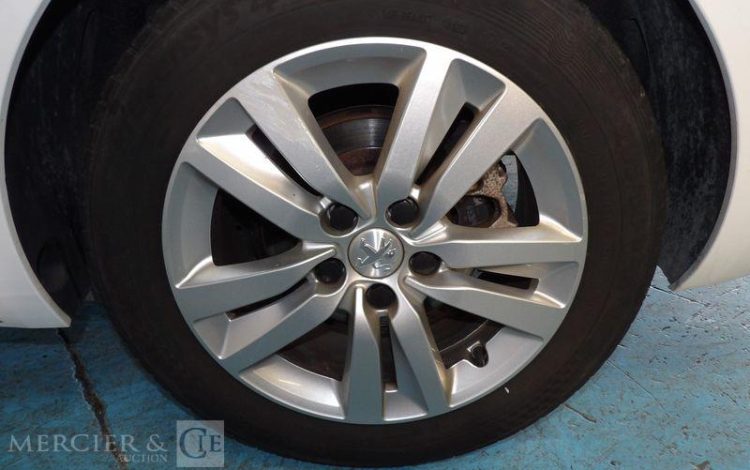 PEUGEOT 308 SW 1.5 BLUE HDI 16V 130CV BLANC EX-307-MQ