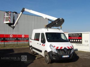 RENAULT MASTER L2H2 2,3DCI 130CH NACELLE KLUBB/K26 11,80 M – DIESEL – 201 H – 63361 KMS BLANC EZ-421-WJ