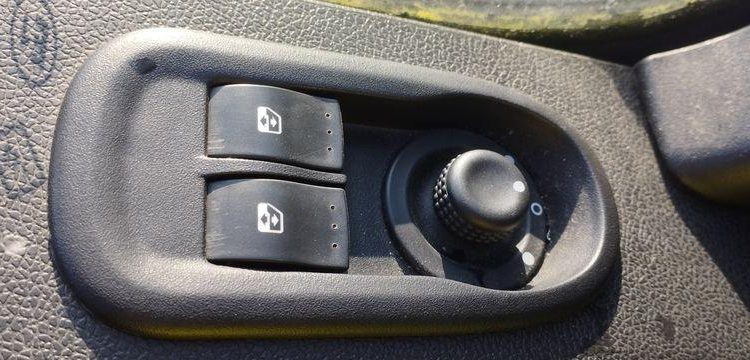 RENAULT MASTER L2H2 2,3DCI 130CH NACELLE KLUBB/K26 11,80 M – DIESEL – 201 H – 63361 KMS BLANC EZ-421-WJ