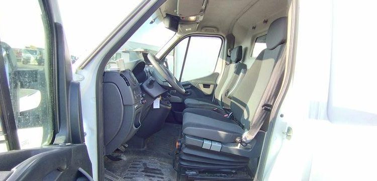 RENAULT MASTER L2H2 2,3DCI 130CH NACELLE KLUBB/K26 11,80 M – DIESEL – 201 H – 63361 KMS BLANC EZ-421-WJ