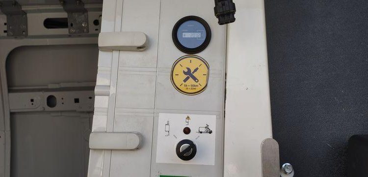 RENAULT MASTER L2H2 2,3DCI 130CH NACELLE KLUBB/K26 11,80 M – DIESEL – 201 H – 63361 KMS BLANC EZ-421-WJ