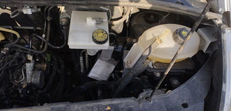 RENAULT MASTER L2H2 2,3DCI 130CH NACELLE KLUBB/K26 11,80 M – DIESEL – 201 H – 63361 KMS BLANC EZ-421-WJ