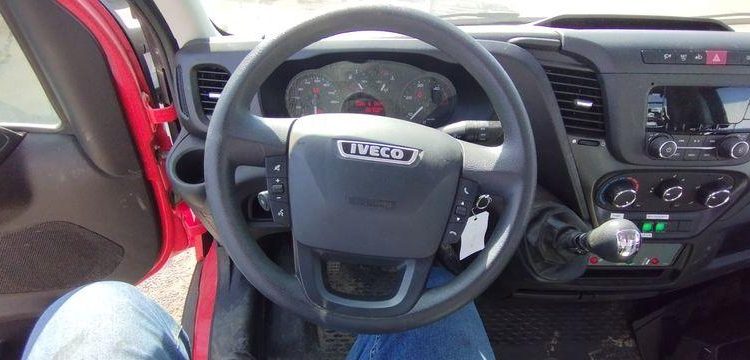 IVECO 35S12 AVEC NACELLE FRANCE ELE B17CTE 2/23 16M ROUGE FC-444-AV
