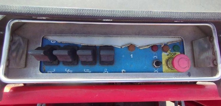 IVECO 35S12 AVEC NACELLE FRANCE ELE B17CTE 2/23 16M ROUGE FC-444-AV