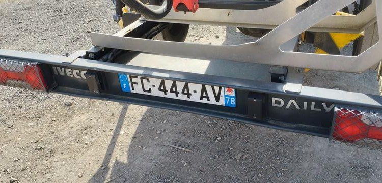 IVECO 35S12 AVEC NACELLE FRANCE ELE B17CTE 2/23 16M ROUGE FC-444-AV