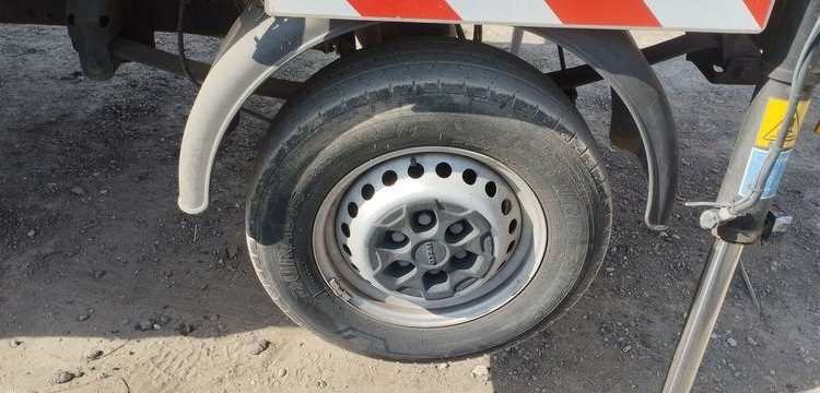 IVECO 35S12 AVEC NACELLE FRANCE ELE B17CTE 2/23 16M ROUGE FC-444-AV
