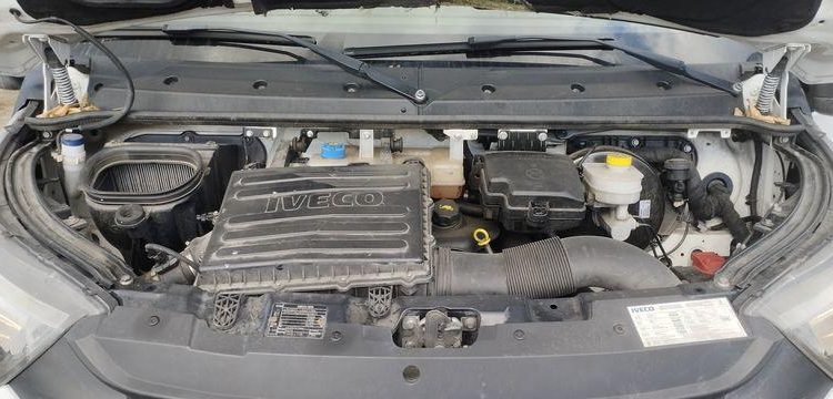 IVECO DAILY 6 FOURGON 35C14 L2H2 2,3D 136 CV AR FAP – DIESEL – 73382 KMS – ANNEE 2019 BLANC FG-228-ZF