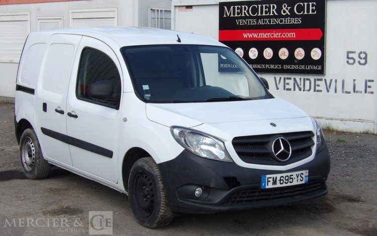 MERCEDES CITAN VU 109 1,5 CDI FOURGON MOYEN A1-1785 KG 95CV – DIESEL – 99000 KMS – BLANC FM-695-YS