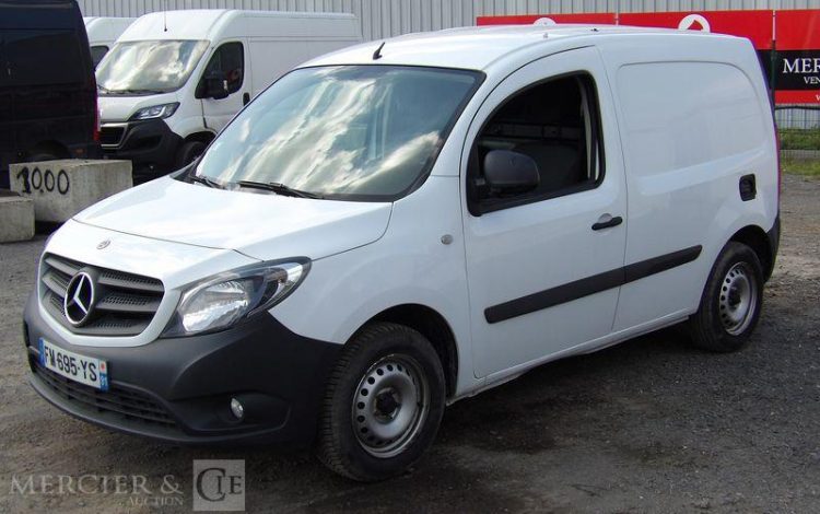 MERCEDES CITAN VU 109 1,5 CDI FOURGON MOYEN A1-1785 KG 95CV – DIESEL – 99000 KMS – BLANC FM-695-YS