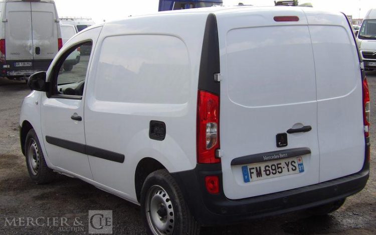 MERCEDES CITAN VU 109 1,5 CDI FOURGON MOYEN A1-1785 KG 95CV – DIESEL – 99000 KMS – BLANC FM-695-YS